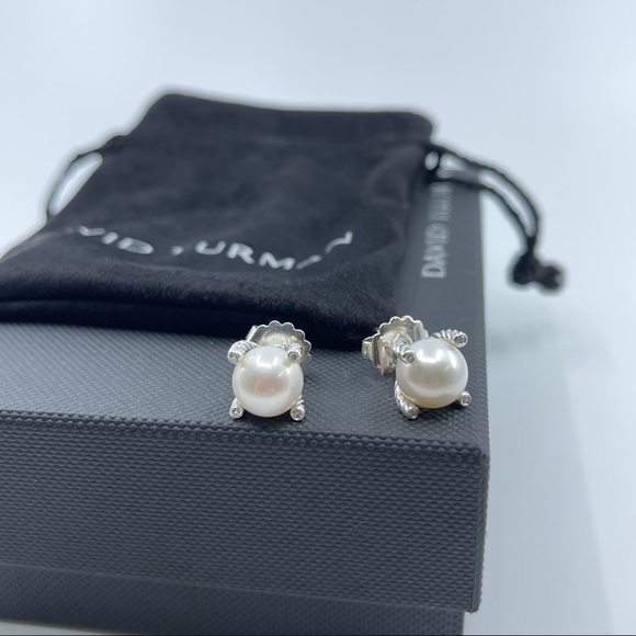 David Yurman 10mm Pearl Diamond Studs Butterfly - Picture 2 of 4